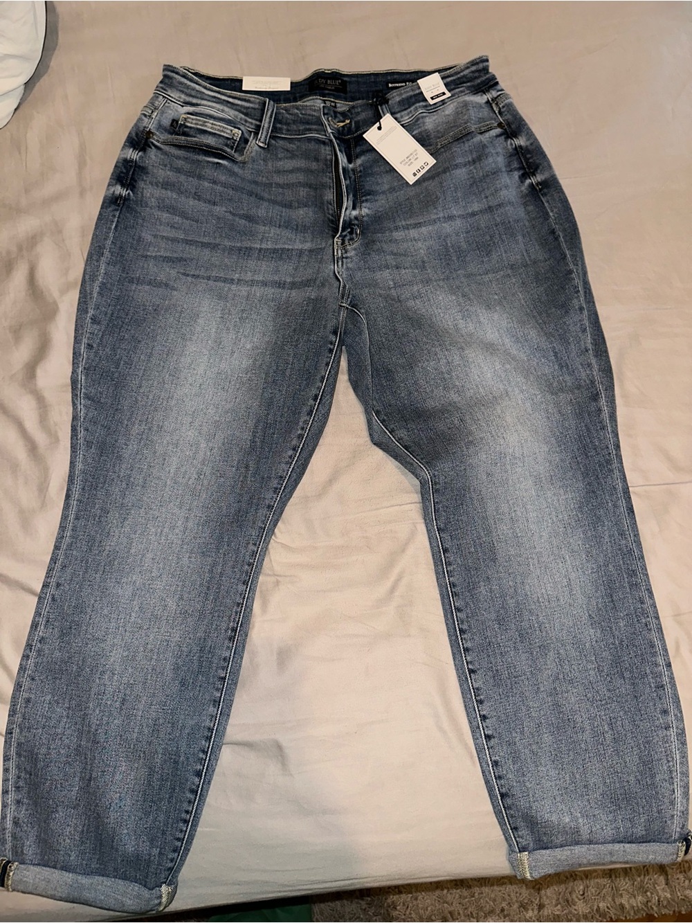 Judy Blue Washed Boyfriend Jeans in Blue